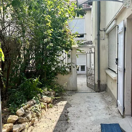 Grande Chambre Centre Ville Massy * Massy (Essonne)